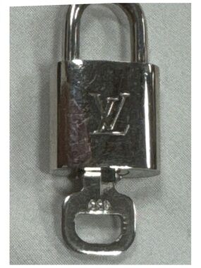 Louis Vuitton Silver Padlock with Key #439